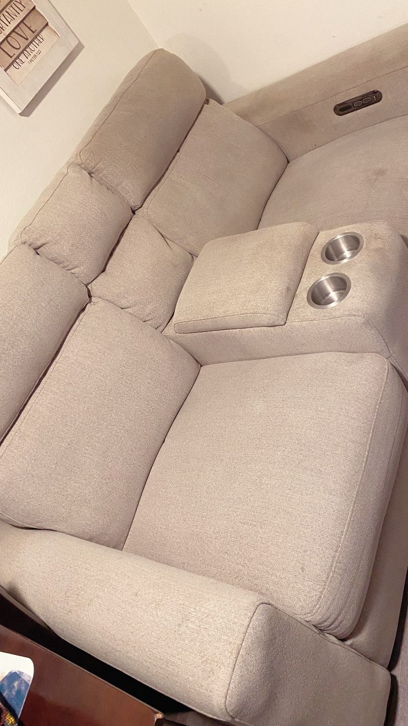 Seatcraft Usb Reclining Couch  Middle Console 