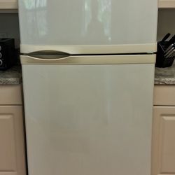 Fridge Dishwasher Stove Microwave Need Gone Today 