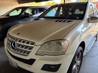 Mercedes Benz ML (contact info removed)