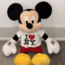 Mickey Mouse Plush - I Heart New York - Disney Store Original (Great Condition)