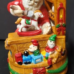 CHRISTMAS wind-up MUSIC BOX SANTA CLAUS IS COMING TO TOWN VTG 80s Toy Workshop 