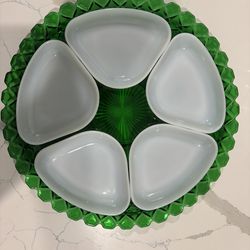 PLATE FOR SNACKS AND DIPS