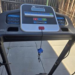 Treadmill 