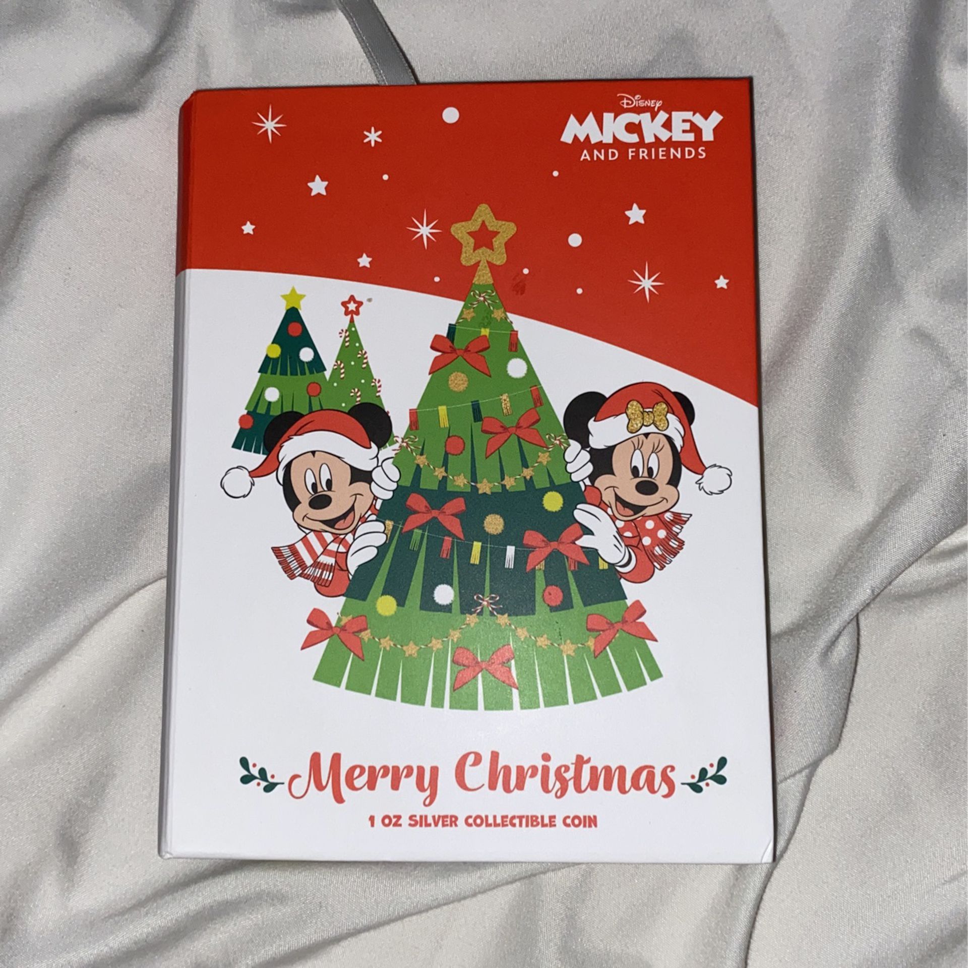 2021 Mickey Mouse Merry Christmas 1 oz Silver Proof Ornament $2 Niue Coin