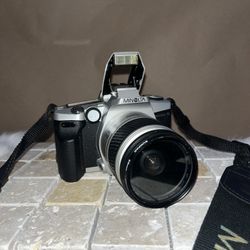 Minolta Maxxum 5