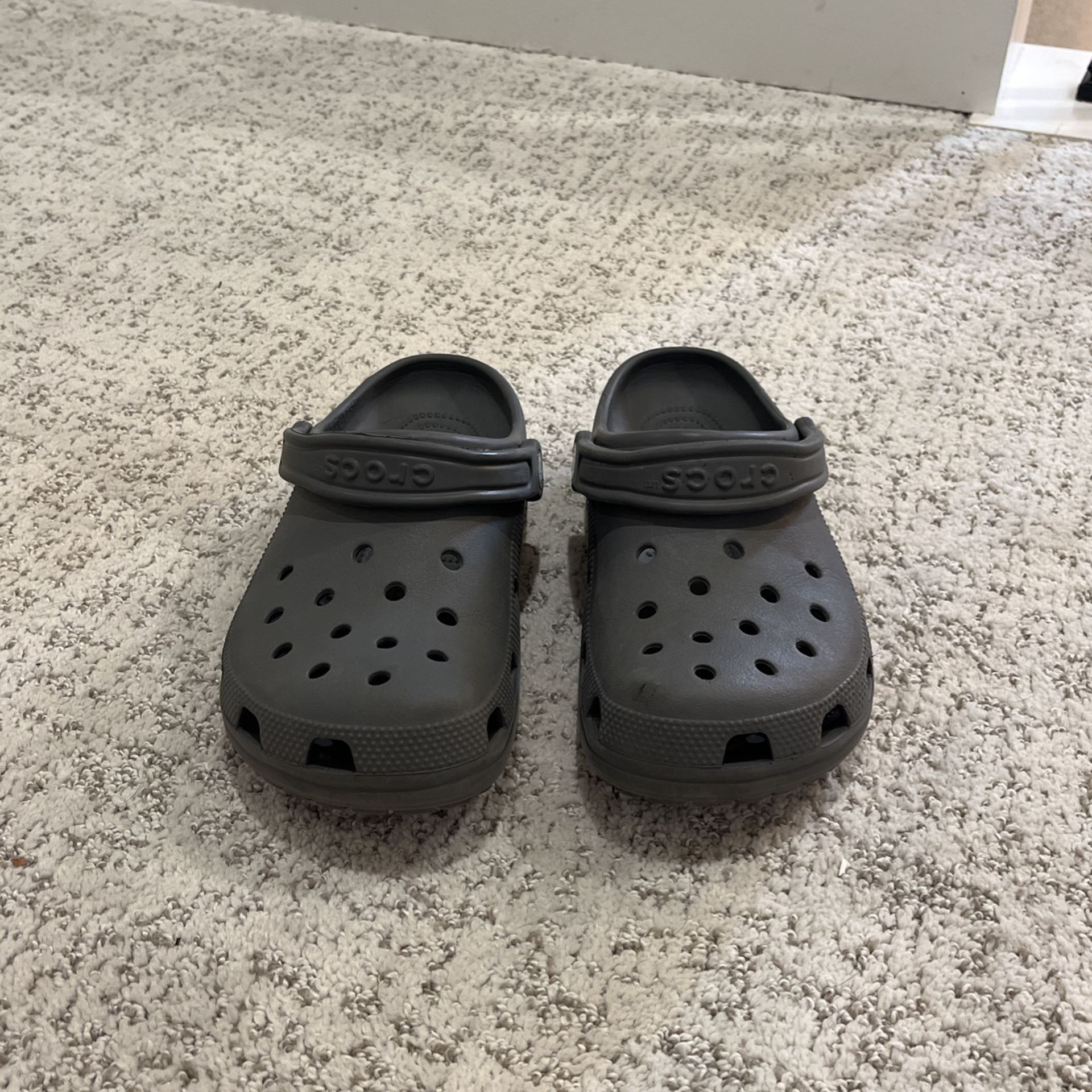 Crocs - Size M6 W8 - Gray