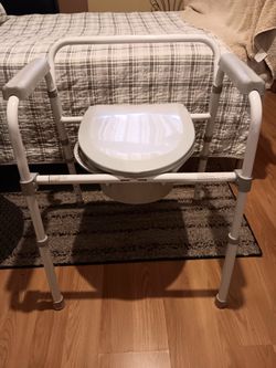 Bedside commode