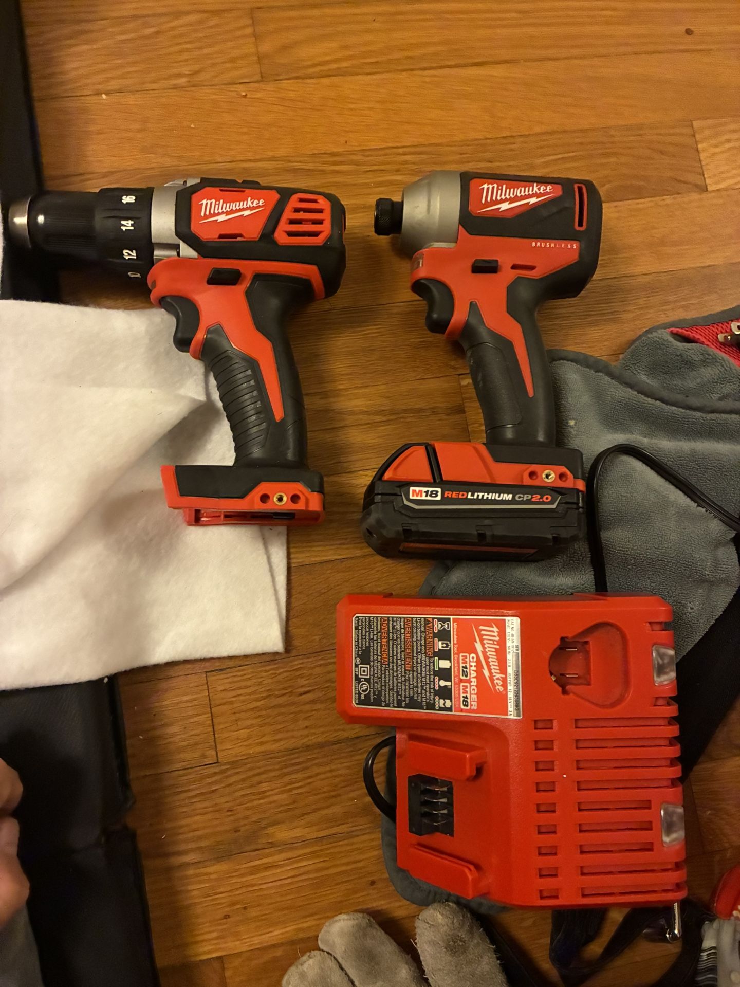 Milwaukee Drill Set