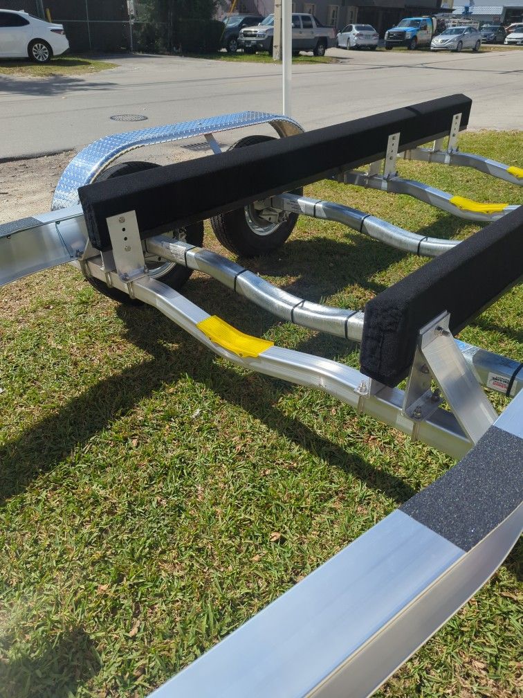 Special Crossmember Aluminum Boat Trailer