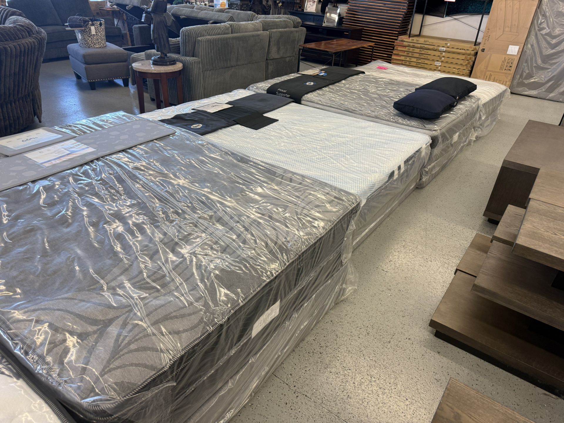 Furniture, Mattress, Boxspring, Bunk, Bed, Bedframe, Queen, King, Twin, Full