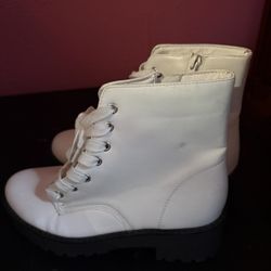 Women’s Boots
