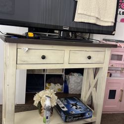 tv stand