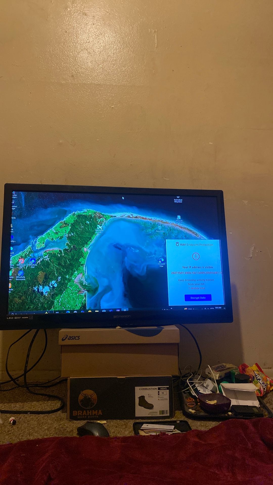 Emerson Flatscreen Tv