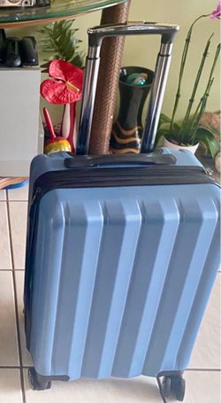 Carry-ons, gaming chair, Bose speaker