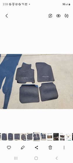 Shipping Available Excellent Condition Set Of 4 2011-2016 Hyundai Elantra Carpeted Floor Mats No Lower Offers Accepted
