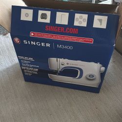 Singer M3400 Like New 