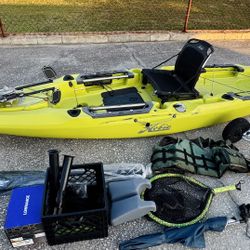 2022 Hobie Outback Fishing Kayak 