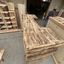 Desk/ Bar