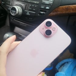 iphone 15 pink 