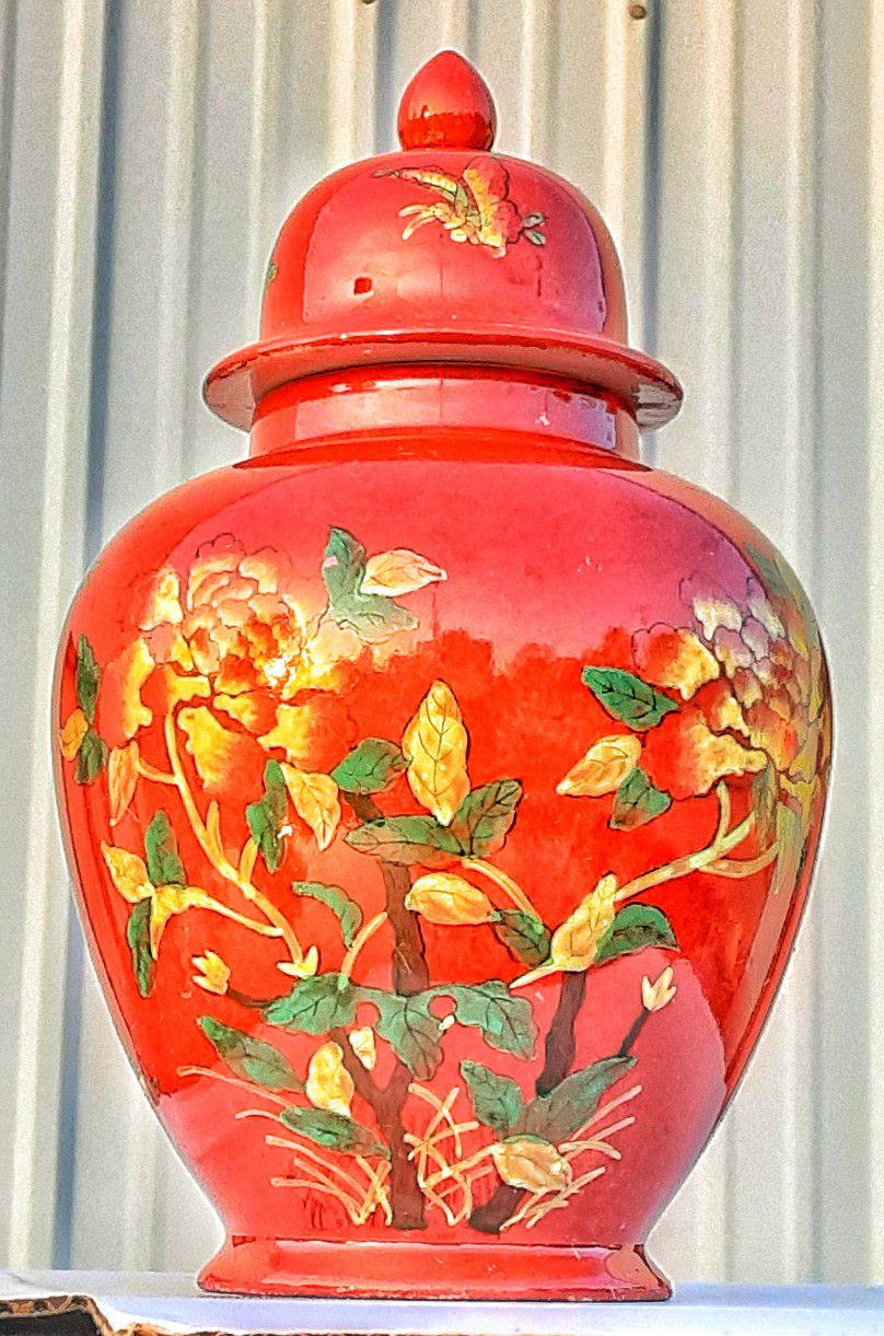 1970s 1960s Japanese Porcelain Ginger Jar Decorated In Hong Kong