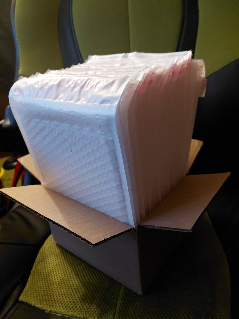 25 Bubble Wrap Envelopes 6in By 9in
