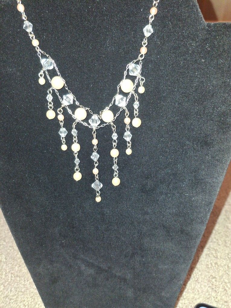 Vintage Pearĺesque Bib Necklace