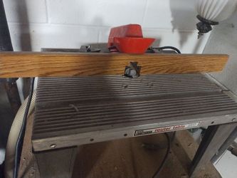 Craftsman router table
