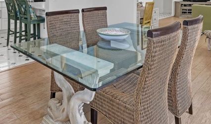 Beveled glass top pedestal dining room table - Excellent condition, Glass Table top and pedestals only