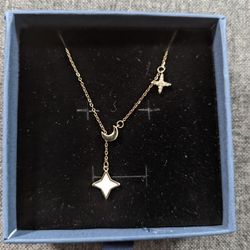 Ella Moon Necklace 