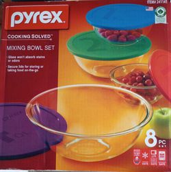 NEW Pyrex 8 piece mixing bowl set