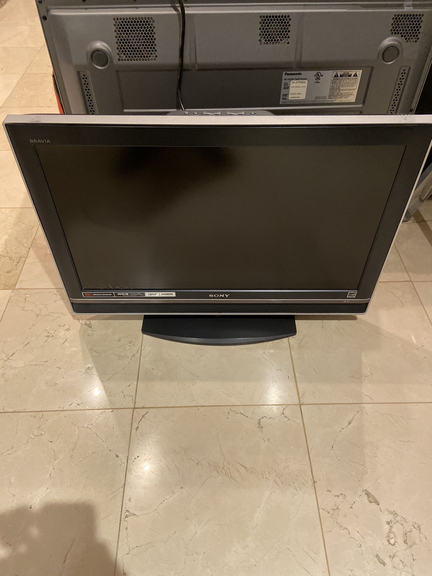 Sony 32inch TV HDTV with stand