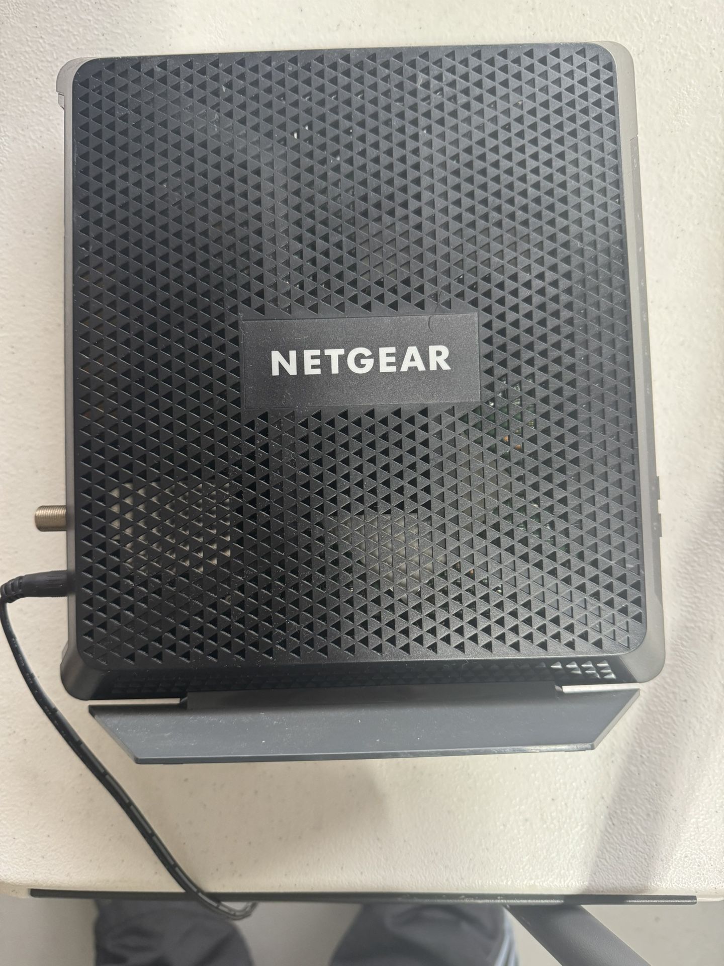 NETGEAR Nighthawk Cable Modem Router