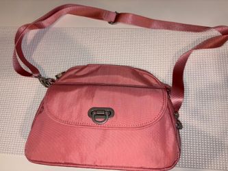 Baggalini woman purse