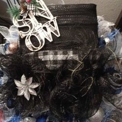 Snowman‘S Hat Wreath Beautifully Handcrafted