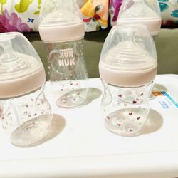 Nuk Bottles Like New