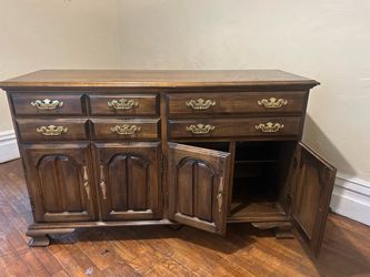 Dresser