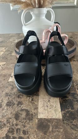 Women’s UGG Golden  Glow Sandals  