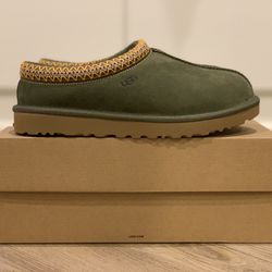 UGGs Tasman Slipper Wmns Size 7