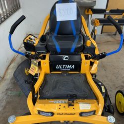 Cub Cadet Última 42in Riding Lawn Mower