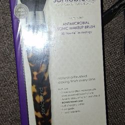 Makeup Brush
