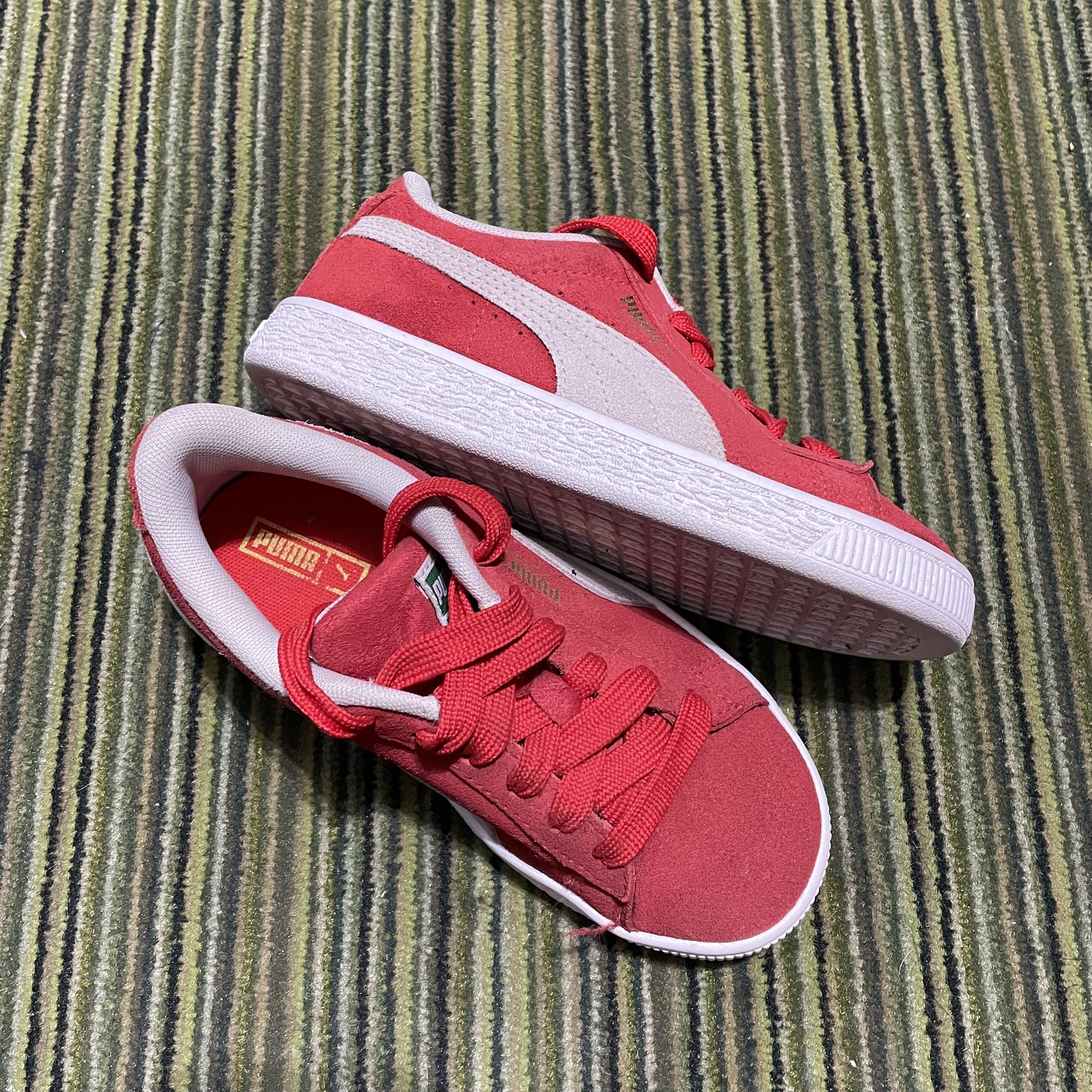 PUMA SUEDE KIDS SIZE 13
