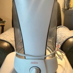 Humidifier/ Excellent Working Condition/ Cash Only,/ Reasonable Offers Welcome 