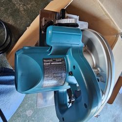 Makita Circular  Saw 7 1/4 