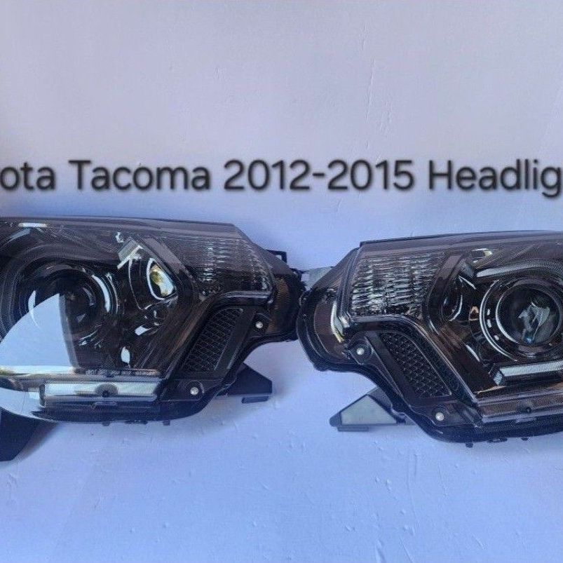 Toyota Tacoma 2012-2015 Headlights 