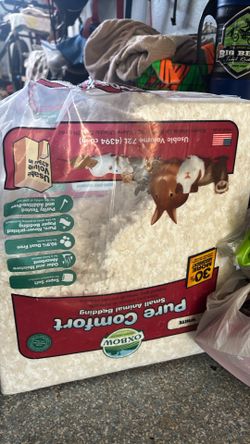 Free hamster food and bedding