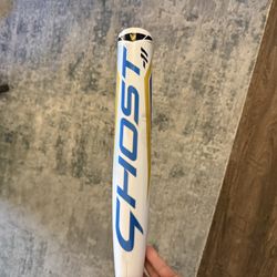 Easton Ghost Youth Alloy Fastpitch Softball Bat – 30”/19 oz (-11) Barely used, excellent condition. No dents, cracks, or rattles. Great bat for youth 