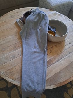 Nike sweats Pants size L