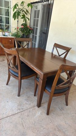 Dining table and 4 chairs