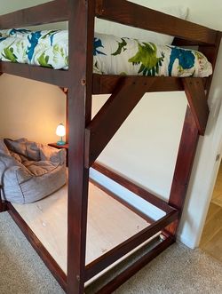 Double Twin BunkBed