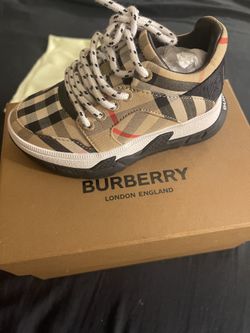 4C Burberry Shoes
